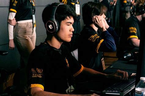 zbra face reveal|Twitter.